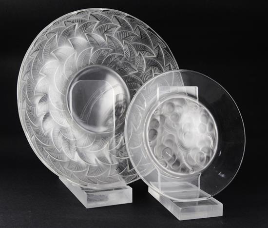 A René Lalique Ormeaux pattern dish, no.3265 and a Marienthal, pattern no. 3241 plate, 23cm